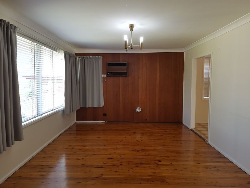 142 Flinders Road, Georges Hall NSW 2198