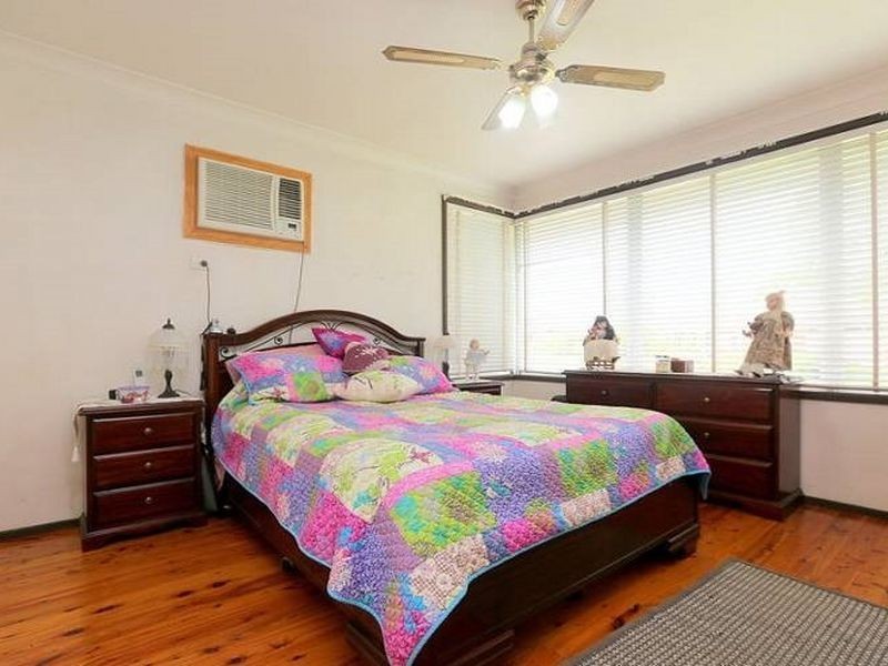 142 Flinders Road, Georges Hall NSW 2198