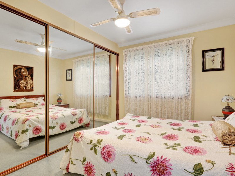 37 Ferndell St, Chester Hill NSW 2162