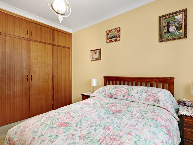 37 Ferndell St, Chester Hill NSW 2162