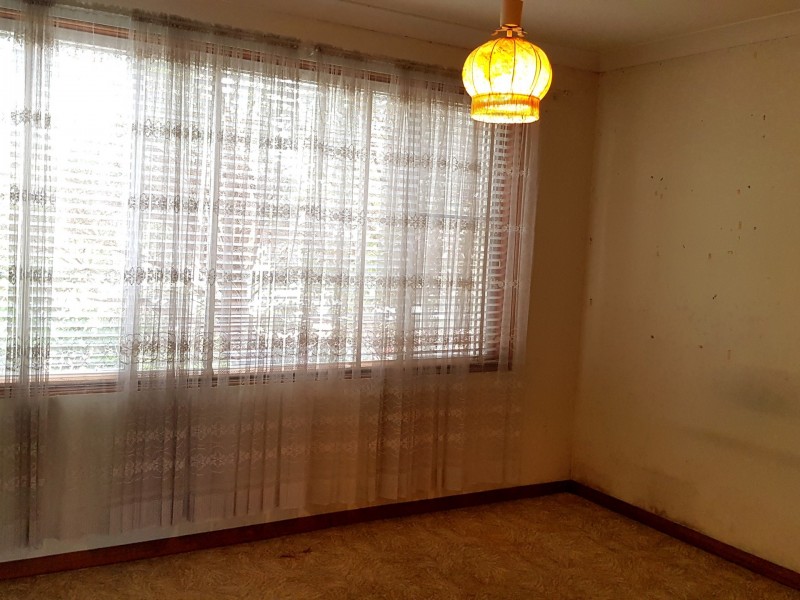 13 Glenbrook Crescent, Georges Hall NSW 2198