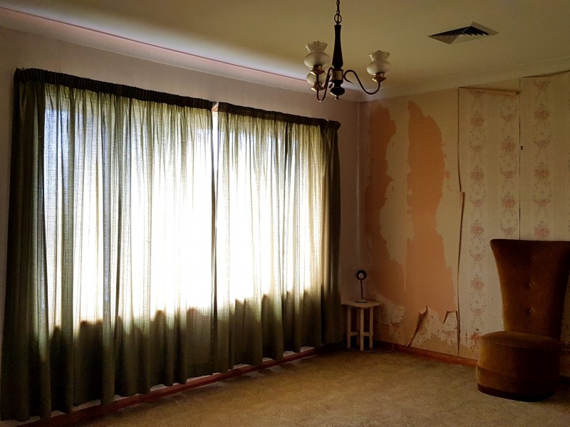 13 Glenbrook Crescent, Georges Hall NSW 2198