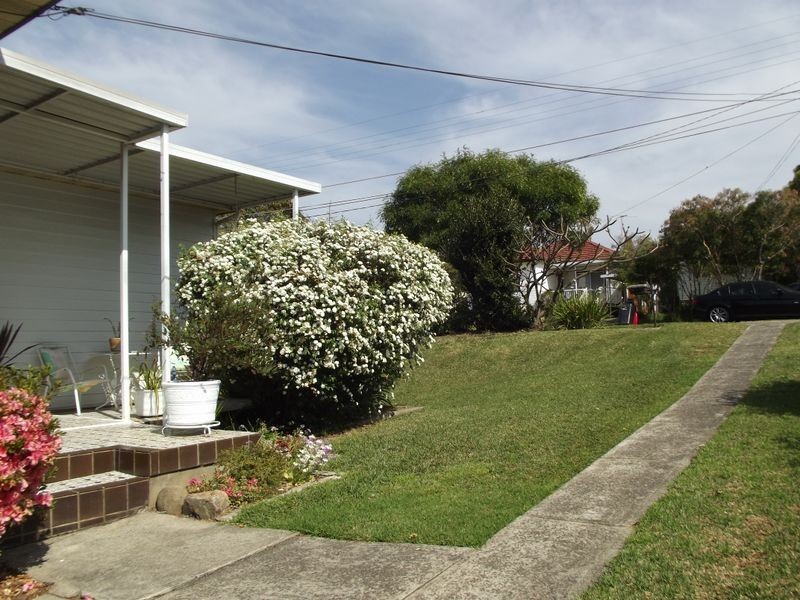 33 Clucas Road, Regents Park NSW 2143