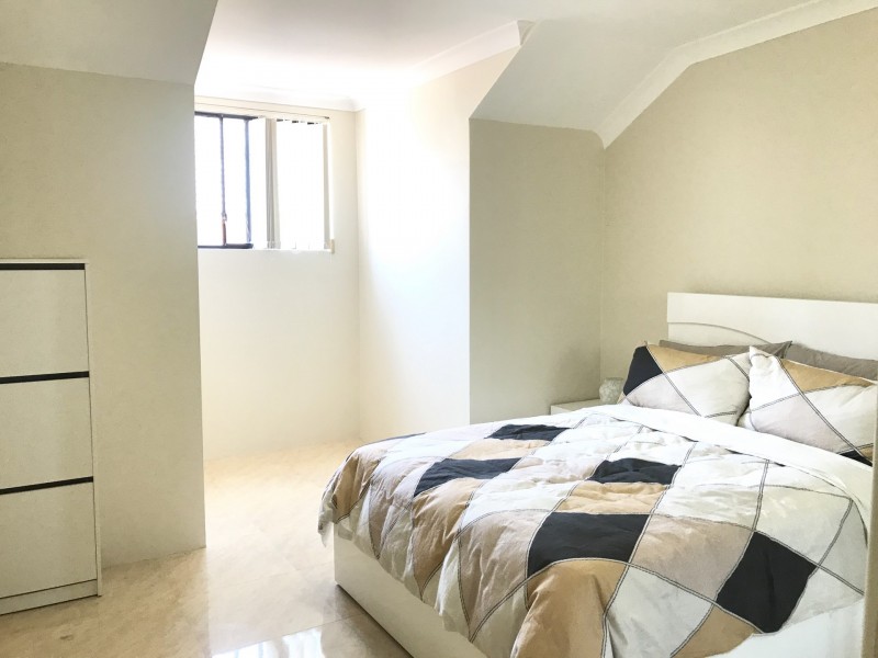 8/259-261 Hector Street, Bass Hill NSW 2197