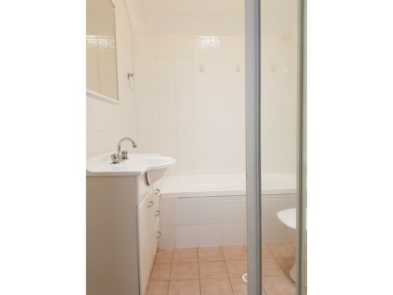 8/259-261 Hector Street, Bass Hill NSW 2197