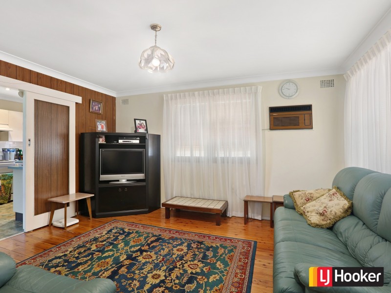 25 Royal Avenue, Birrong NSW 2143