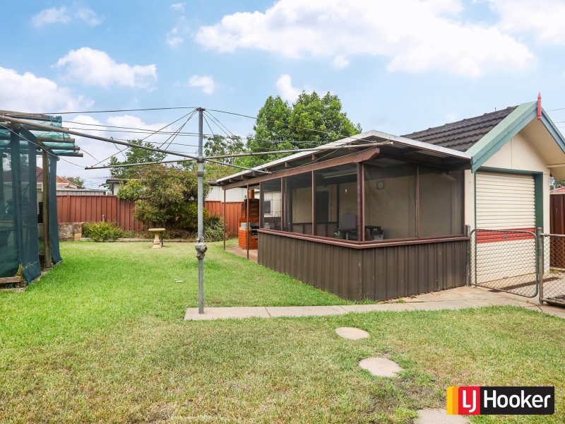 25 Royal Avenue, Birrong NSW 2143
