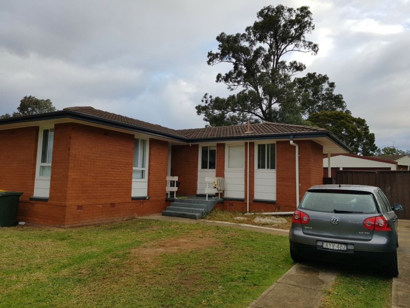 52 Roebuck Crescent, Willmot NSW 2770