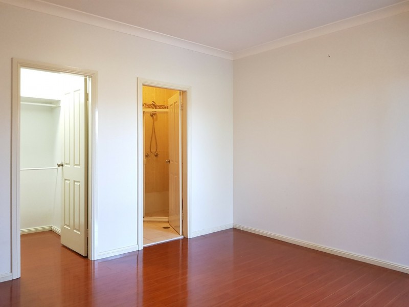 4/26 Robertson Road, Chester Hill NSW 2162