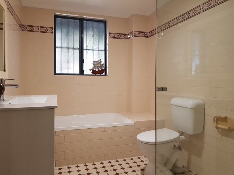 2/25-27 Stanley Street, Bankstown NSW 2200