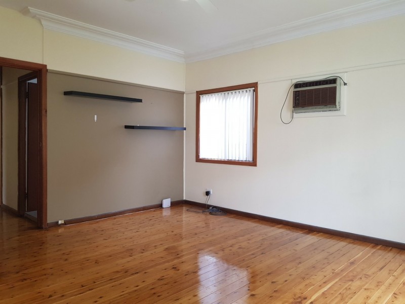 31 Treloar Crescent, Chester Hill NSW 2162