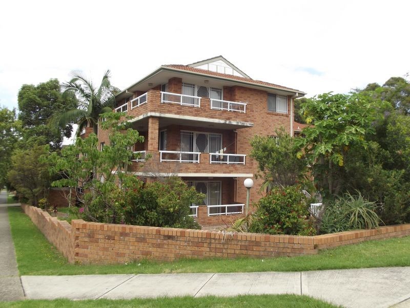 7/90 Brancourt Avenue, Yagoona NSW 2199