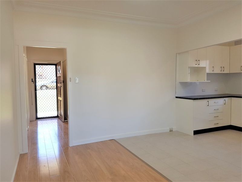15 Downing Ave, Regents Park NSW 2143
