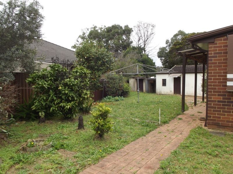 6 Nurragi Street, Villawood NSW 2163