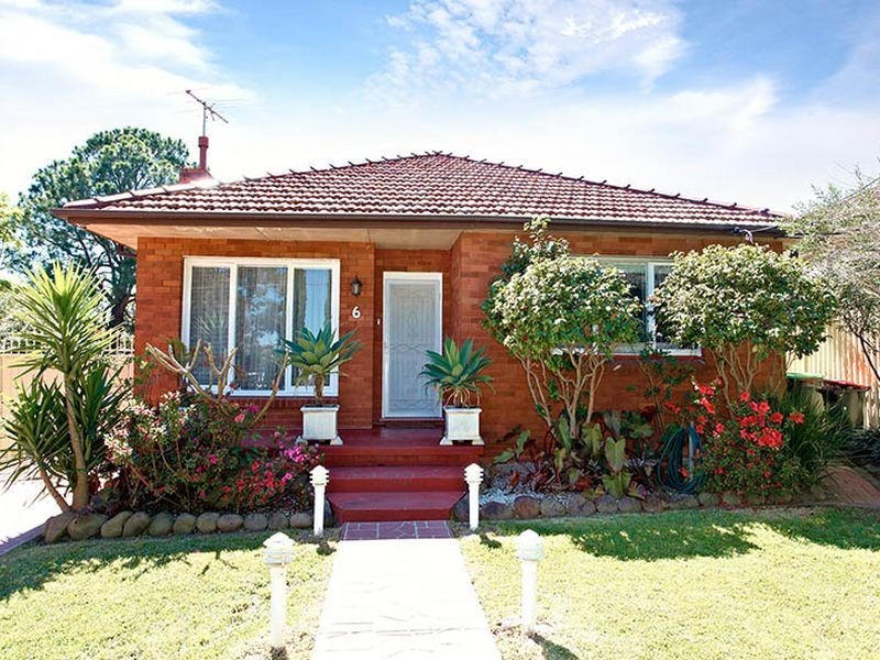 6 Station Street, Regents Park NSW 2143