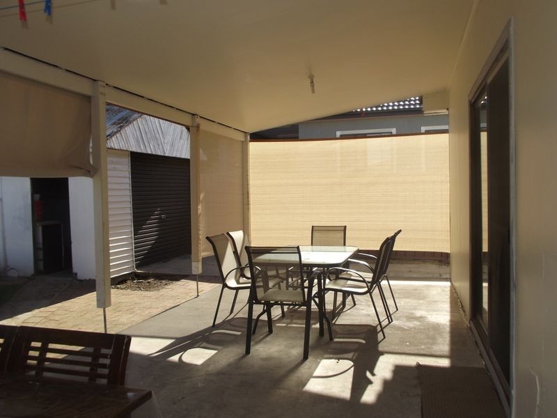 5 Bulwarra Ave, Sefton NSW 2162