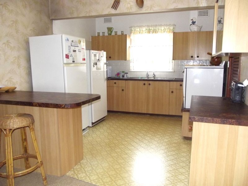 15 Downing Ave, Regents Park NSW 2143