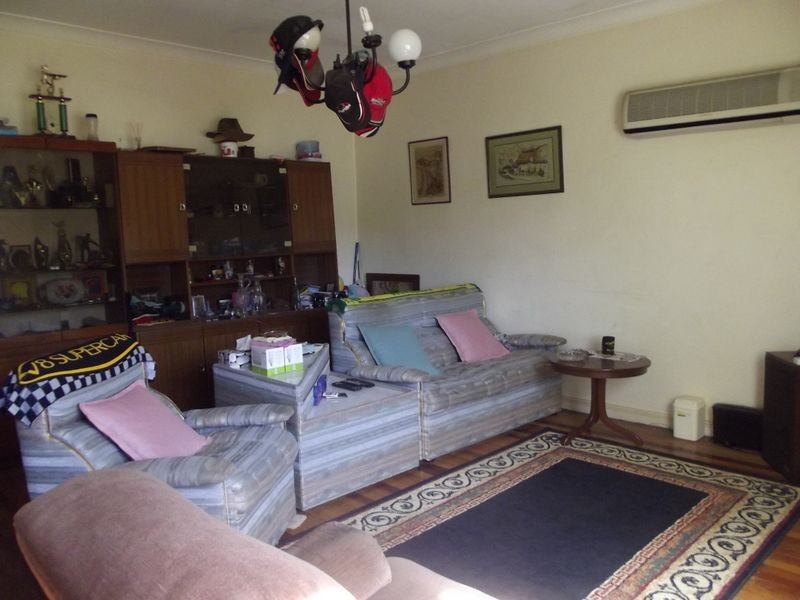 11 Campbell Hill Road, Guildford NSW 2161