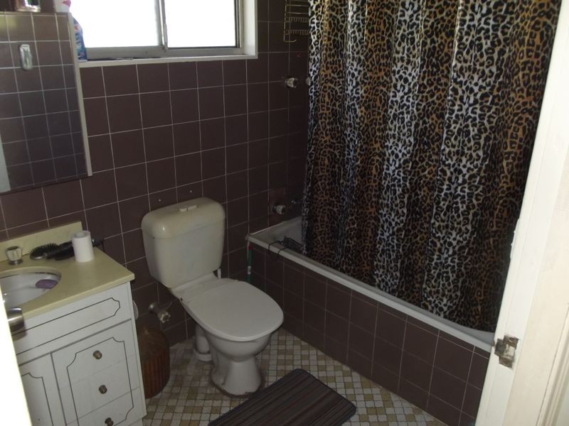 11 Campbell Hill Road, Guildford NSW 2161