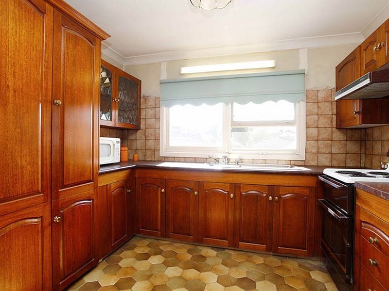 4 Martin Street, Roselands NSW 2196