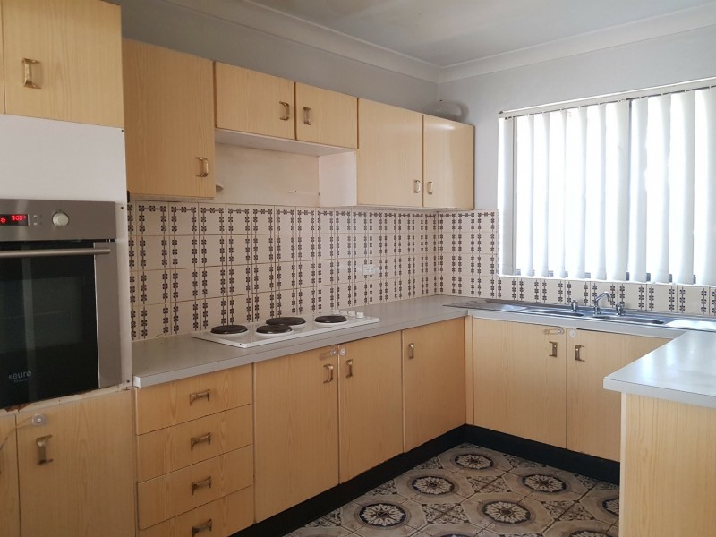 16/124 Gurney Road, Chester Hill NSW 2162