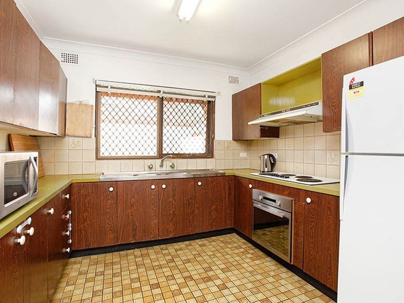 9/119-121 Proctor Parade, Chester Hill NSW 2162