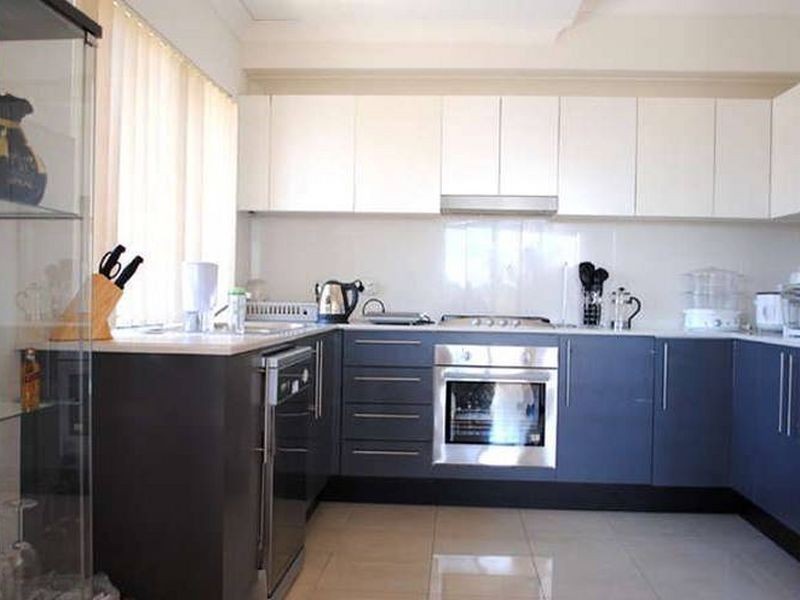 17/2-8 Kitchener, Regents Park NSW 2143