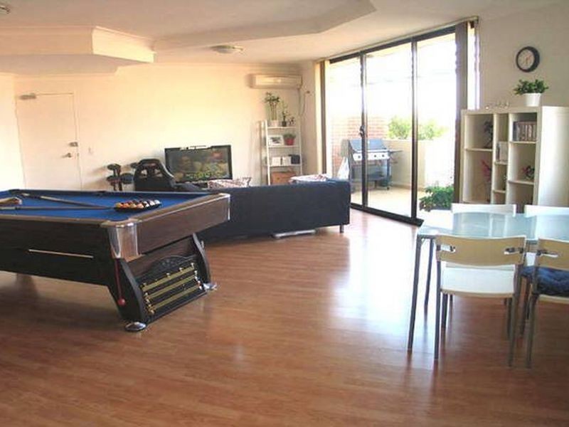 17/2-8 Kitchener, Regents Park NSW 2143