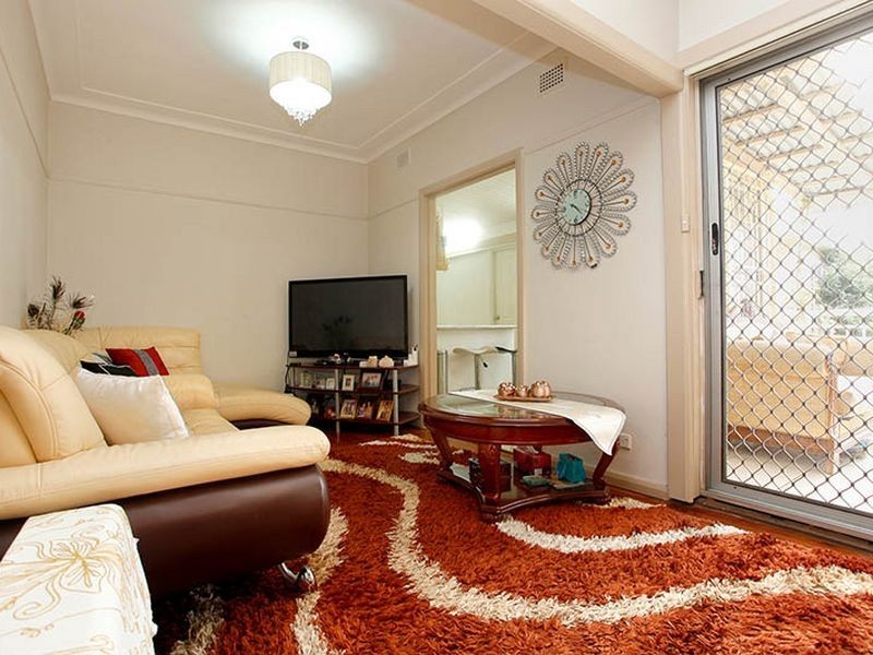 77 Rawson Road, Guildford NSW 2161