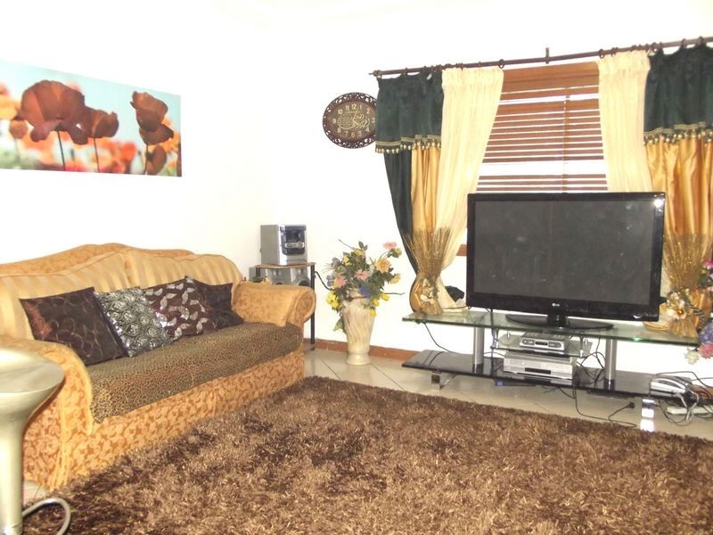 126 Roberts Road, Greenacre NSW 2190