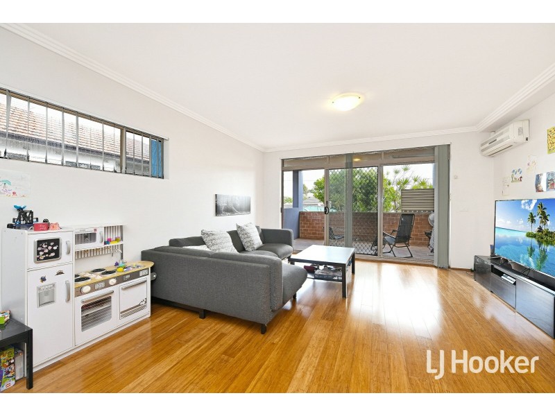 Unit 1/64-68 Cardigan Street, Guildford NSW 2161