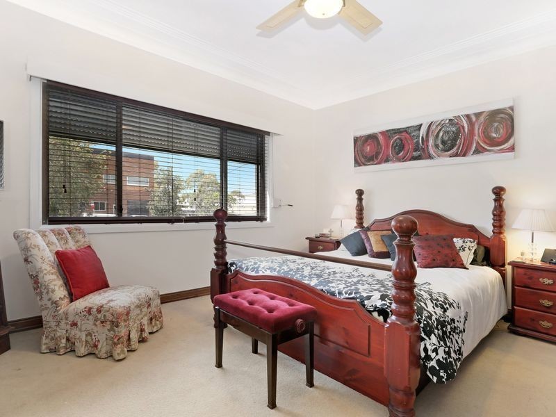 110 Roberts Rd, Greenacre NSW 2190