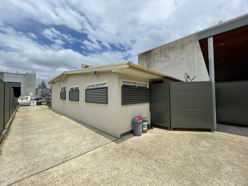 16 Clapham Road, Regents Park NSW 2143