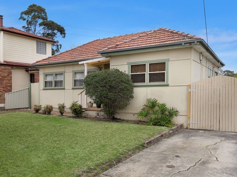 4 Dudley Road, Guildford NSW 2161