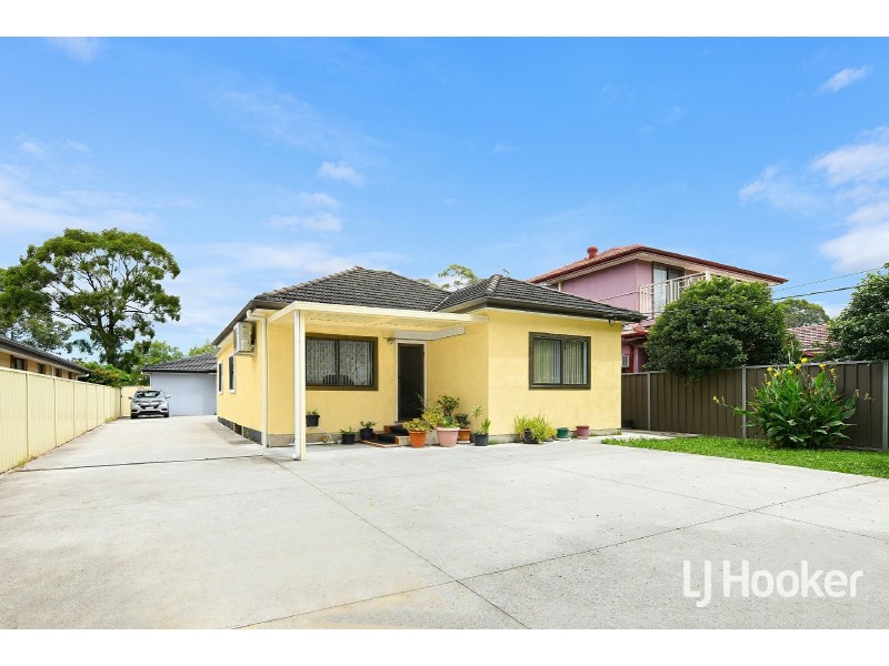 8 Boundary Road, Chester Hill NSW 2162