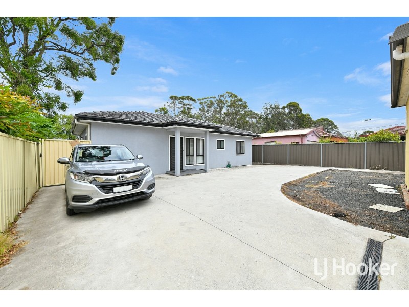 8 Boundary Road, Chester Hill NSW 2162