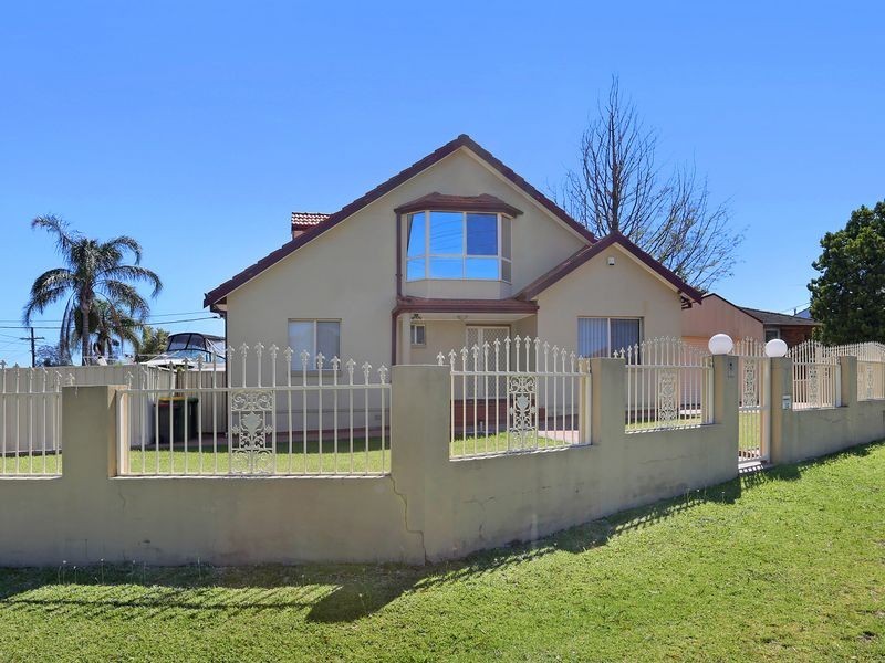 15 Barbers Road, Chester Hill NSW 2162