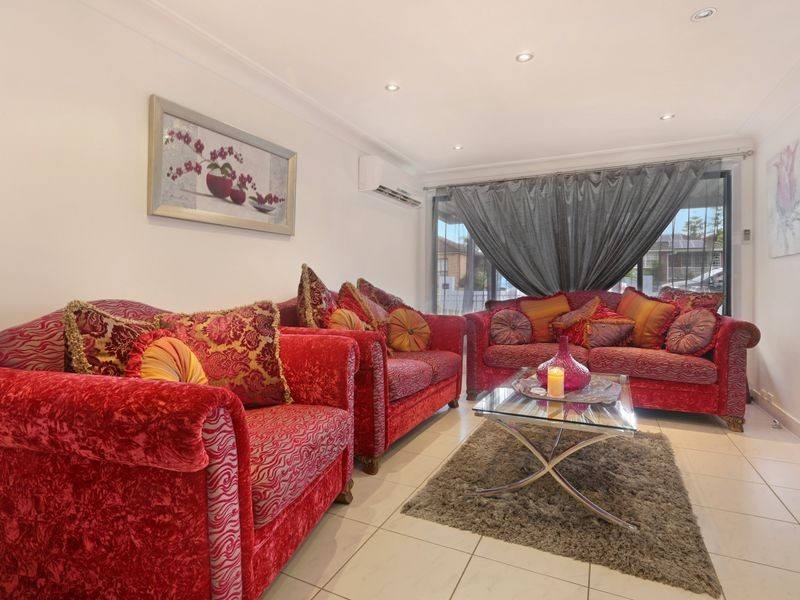 21 Cambewarra Road, Fairfield West NSW 2165