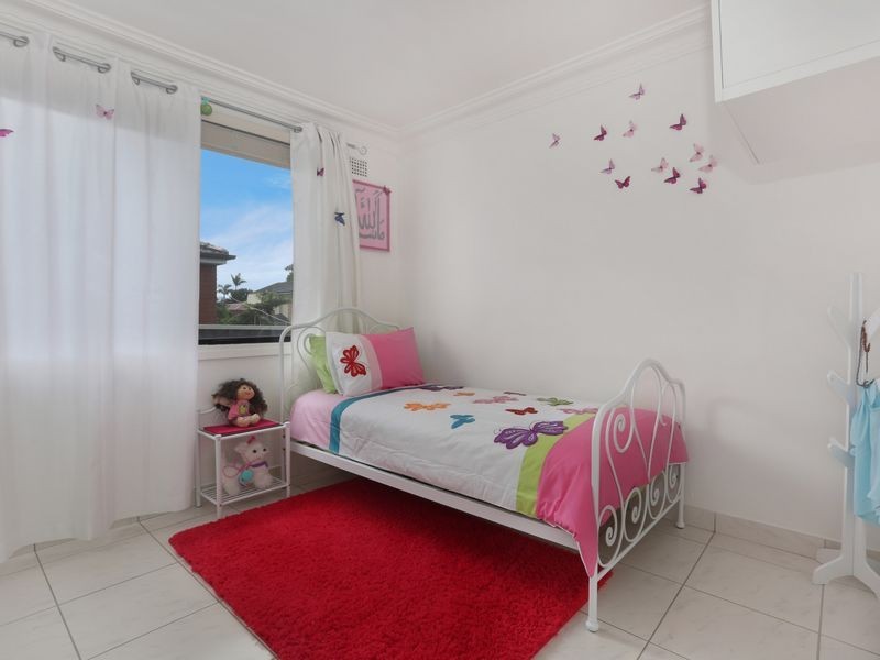 21 Cambewarra Road, Fairfield West NSW 2165