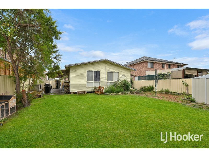 30 Chifley Avenue, Sefton NSW 2162