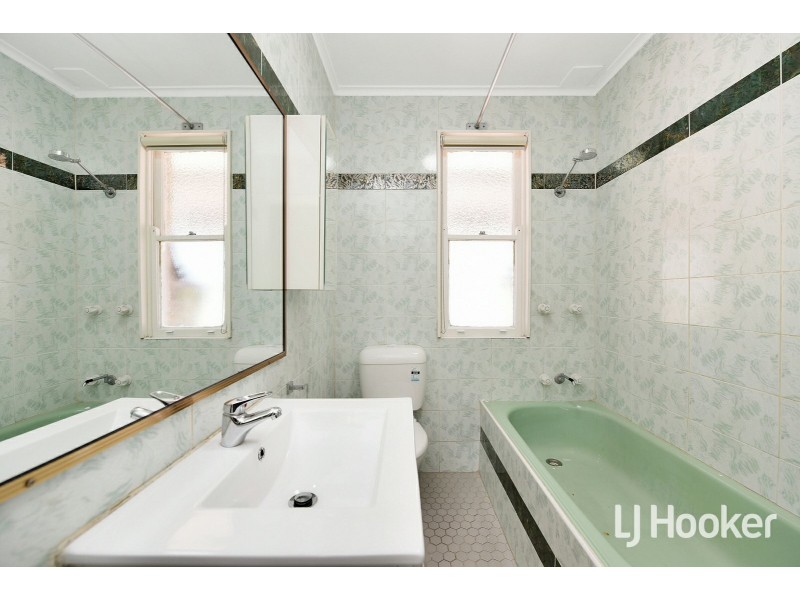 21 Woodville Road, Chester Hill NSW 2162