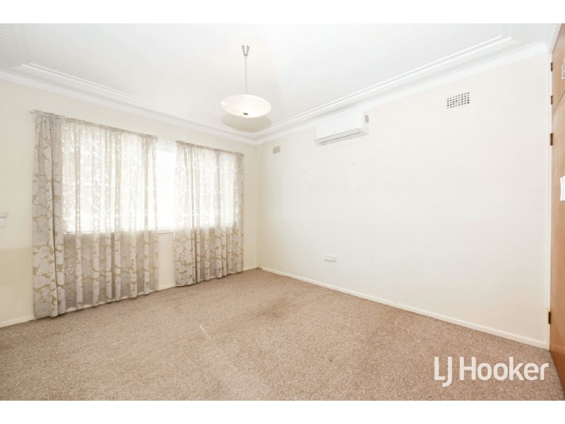 16 Woodland Road, Chester Hill NSW 2162