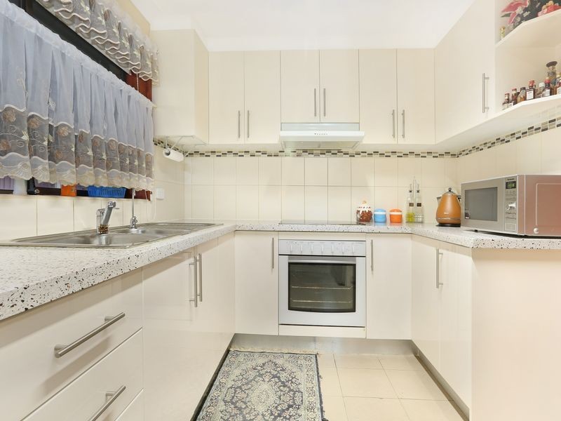 2/369-371 Stacey Street, Bankstown NSW 2200