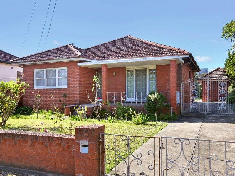 35 Brancourt Avenue, Bankstown NSW 2200