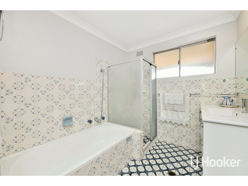 4 Spencer Street, Sefton NSW 2162