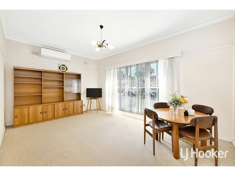 9 Greendale Crescent, Chester Hill NSW 2162