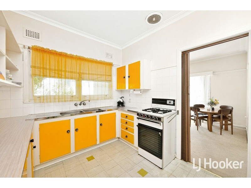 9 Greendale Crescent, Chester Hill NSW 2162