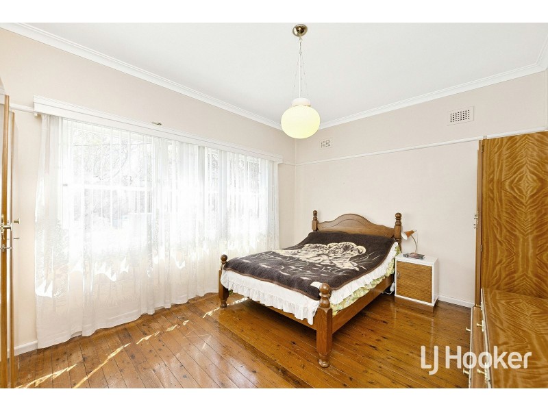 9 Greendale Crescent, Chester Hill NSW 2162