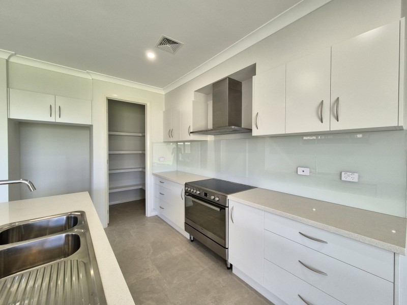33 Wingara St, Chester Hill NSW 2162