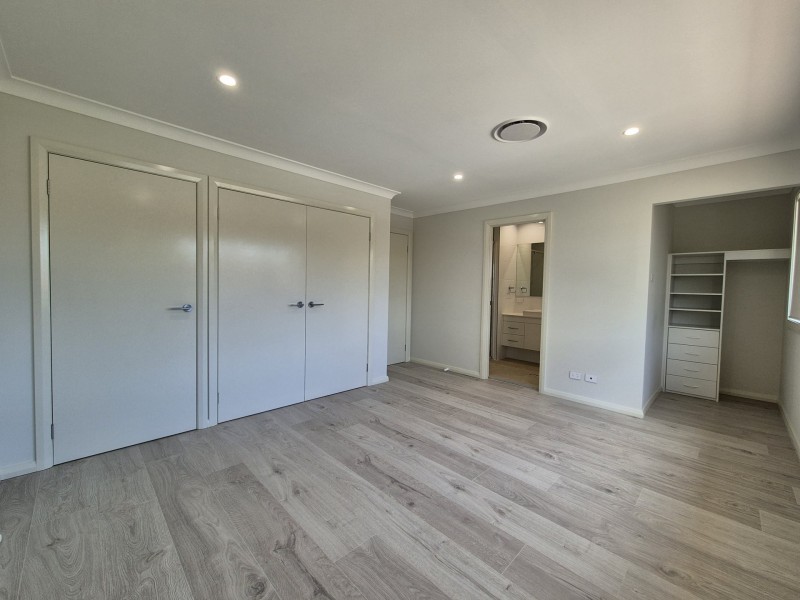 33 Wingara St, Chester Hill NSW 2162